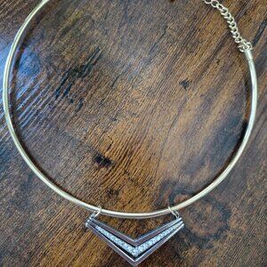 NEW American Eagle Gold Choker Necklace V Pendant Rhinestone